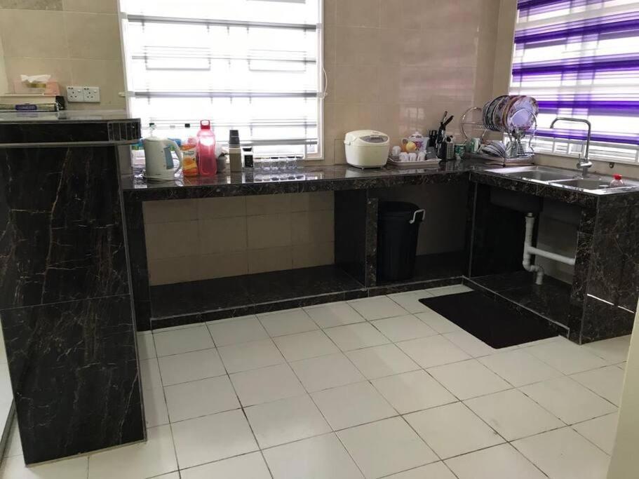 Hj Homestay Kuala Terengganu Ngoại thất bức ảnh