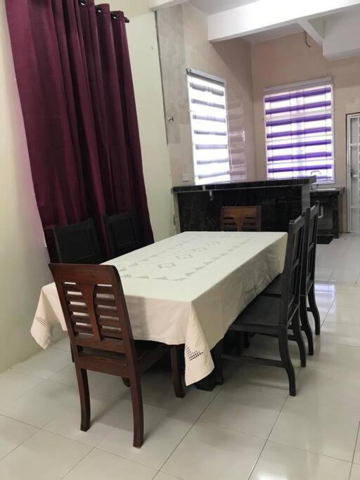 Hj Homestay Kuala Terengganu Ngoại thất bức ảnh